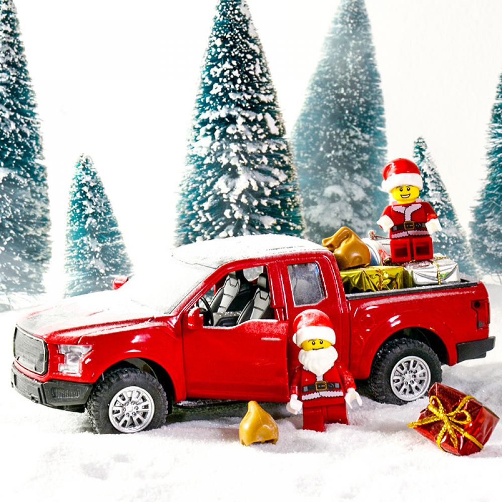 KINDD Christmas Vintage Red Truck Antique Handcrafted Car Model Decoration for Christmas Tabletop Ornament Pick-Up Die Cast Collectible Toy Truck