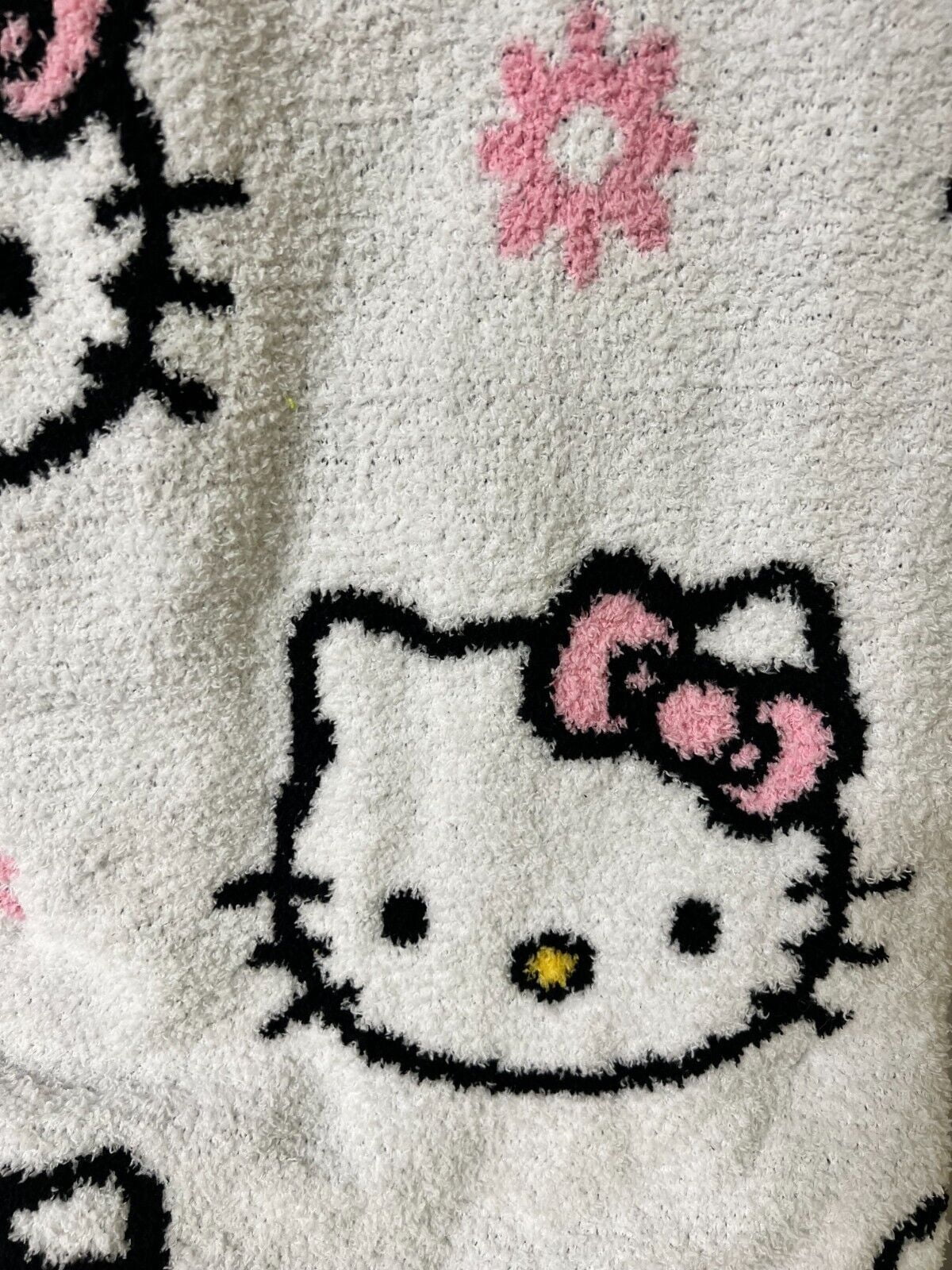 Hello Kitty spring super soft reversible throw blanket