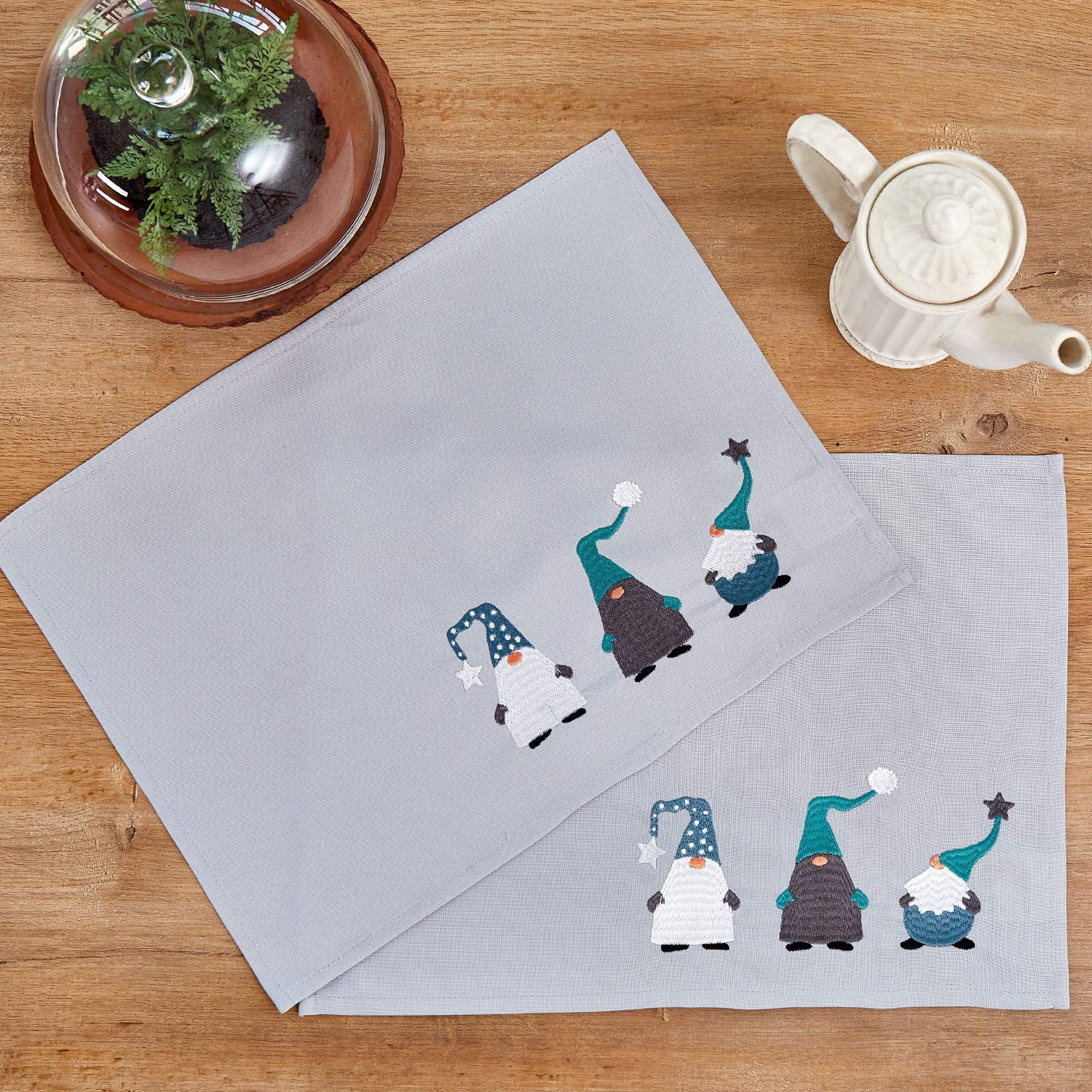 Phantoscope Merry Christmas Placemats with Embroidered Reyes Magos for Kitchen Dining Tables, 13" x 18", Gray, 2 Pack