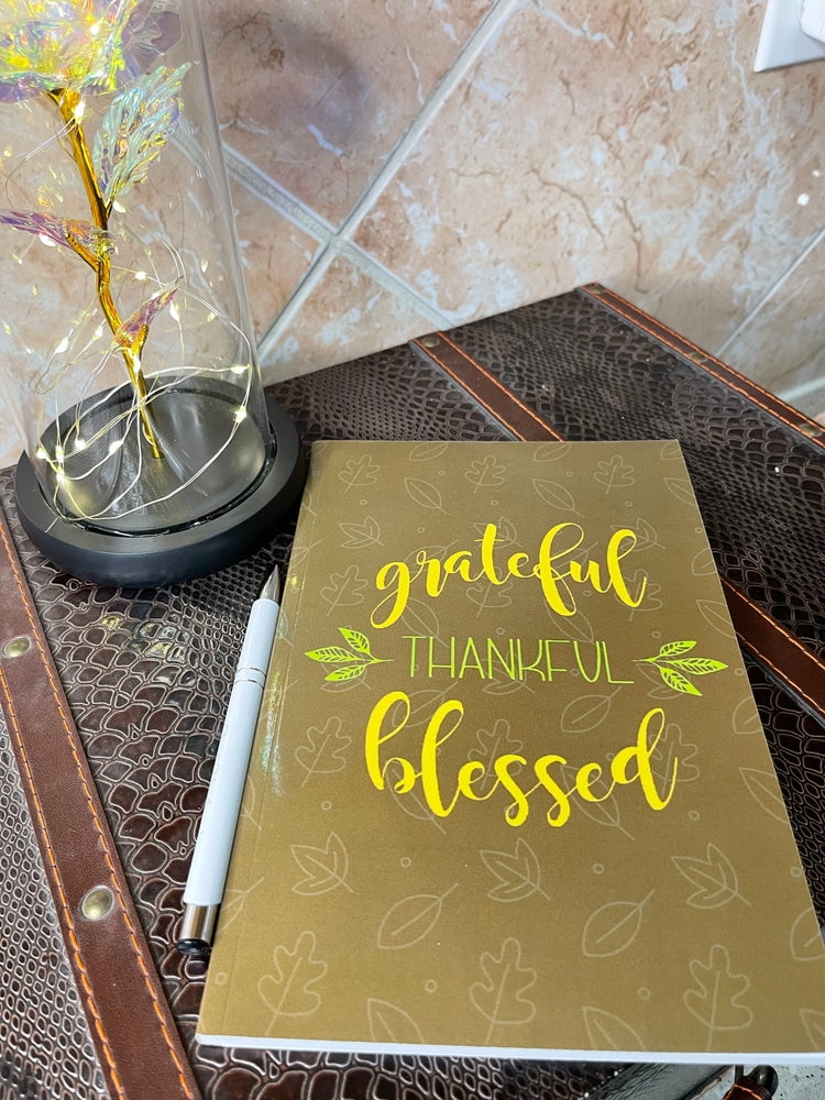 Thankful Grateful Blessed: Gratitude Journal