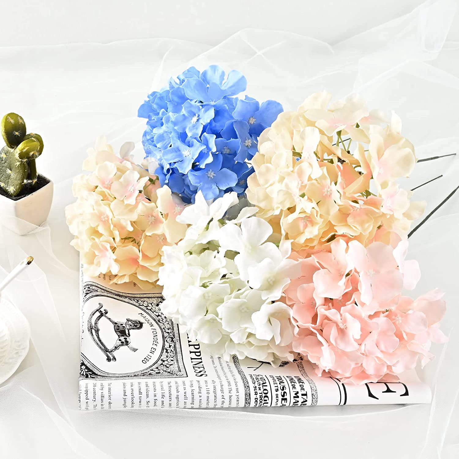 6pcs White Hydrangea Artificial Flowers, Faux Hydrangea Flowers with Stems, Full Heads Silk Fake Hydrangea Flowers for Wedding Bouquet Home Party Decor Centerpieces Floral Arrangements