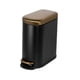 thumbnail image 1 of Bote de basura con pedal Acento de 5 L Basurero de acero inoxidable con tapa y cubeta interior extraíble Dorado con Negro, 1 of 10
