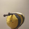 thumbnail image 1 of Almohada de peluche con forma de abejorro de peluche, 30 cm, para niños, 1 of 5