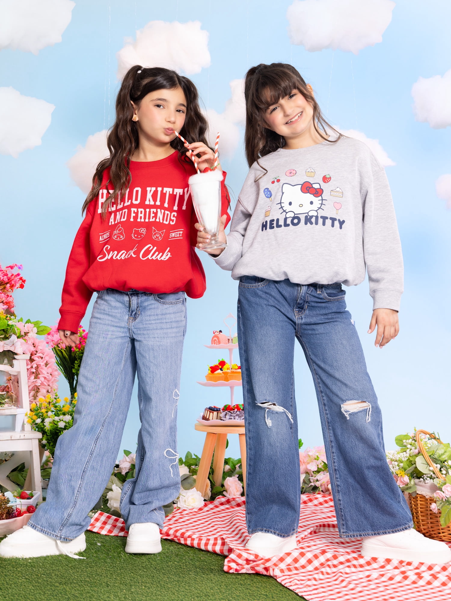 Wonder Nation Hello Kitty Girls Graphic Bubble Hem Top with Long Sleeves, Sizes 4-16