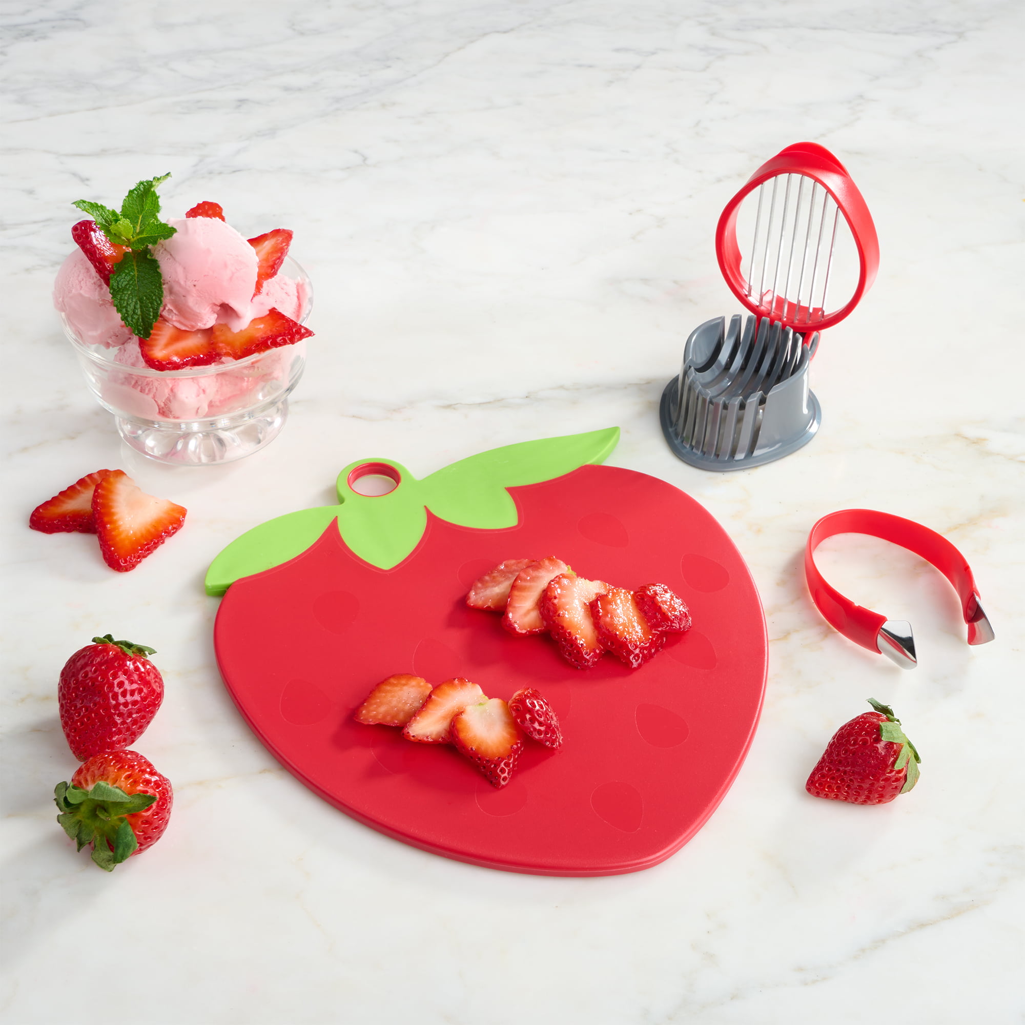 Mainstays Strawberry Slicer and Huller Set, Red 