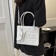 thumbnail image 5 of Nuevo de tendencia, bandolera de cuero artificial, bolso cuadrado pequeño y sencillo, bolso de hombro portátil a la moda, color blanco, 5 of 5