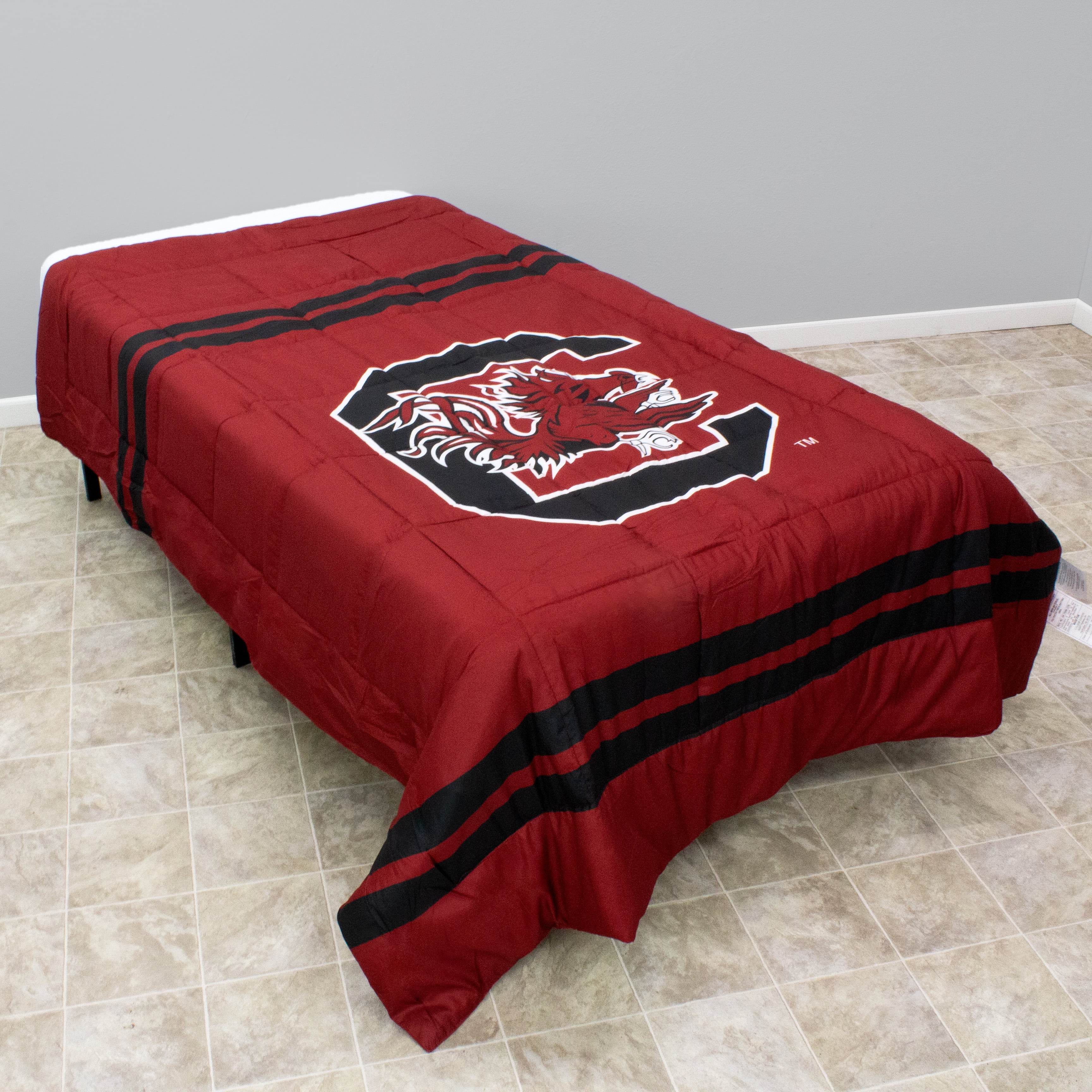 College Covers South Carolina Gamecocks Reversible Big Logo Soft and Colorful Comforter Queen