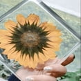 thumbnail image 1 of Adornos de Artes de Resina Hechos de Girasol Secado para Mujeres Niñas Regalos de Navidad, 1 of 8
