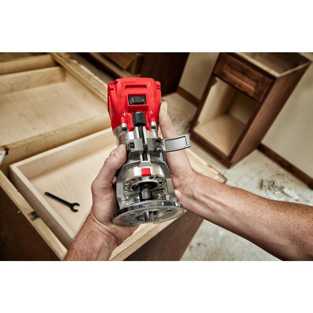 Milwaukee M18 2723-20 FUEL Brushless Cordless Compact Router (Tool Only)