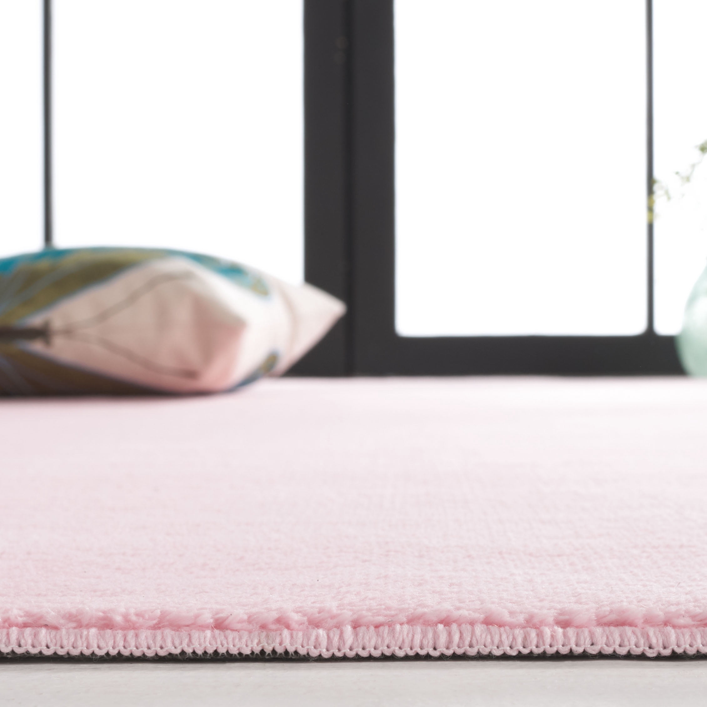 SAFAVIEH Loft Kalya Solid Machine Washable Area Rug, Pink, 6' x 9'