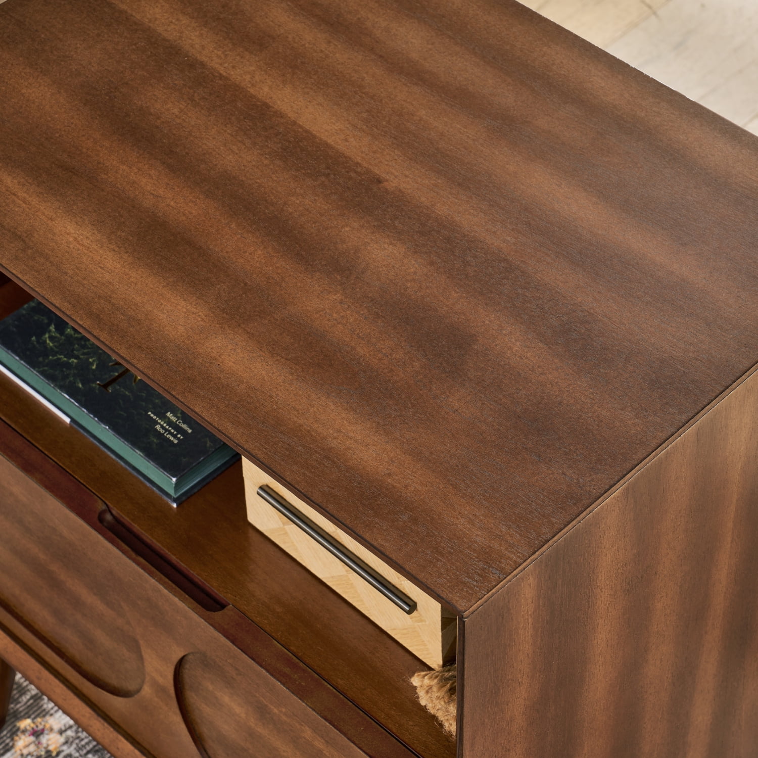 Mid Century Modern Fluted Nightstand with USB Charging Station, 4 Solid Wood Legs, and Farmhouse Style Storage Walnut Brown Retro Decor for Living Rooms & Bedrooms