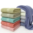 thumbnail image 4 of Nvzi 1 toalla de baño de algodón, toalla de mano de algodón suave, supersuave y altamente absorbente para ducha, piscina, spa, gimnasio, toalla de mano para uso diario, 70 x 140 cm (gris claro)., 4 of 5