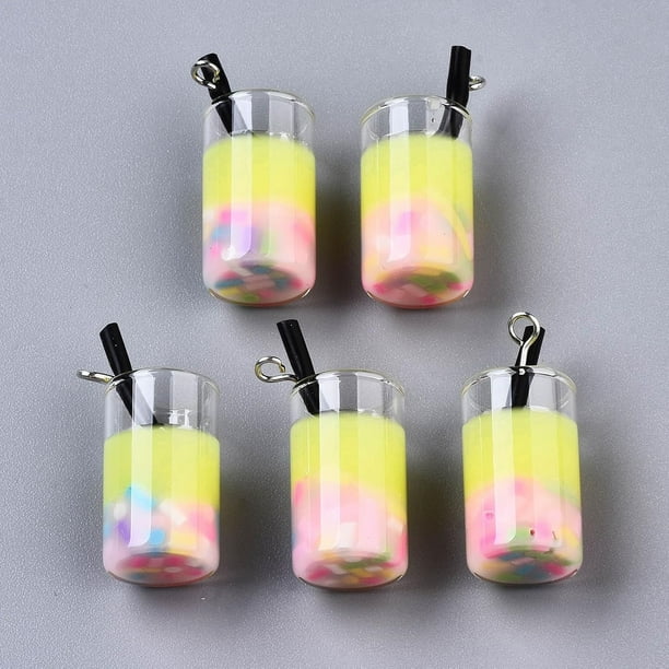 10 colgantes de resina epoxi y arcilla polimérica con forma de botella de vidrio, decoración con dijes amarillos de imitación de zumo de frutas.