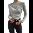 thumbnail image 1 of Camiseta Informal de Larga con Cuello Alto y Fruncido para Mujer, Corte Entallado y Color Liso Gris L, 1 of 7