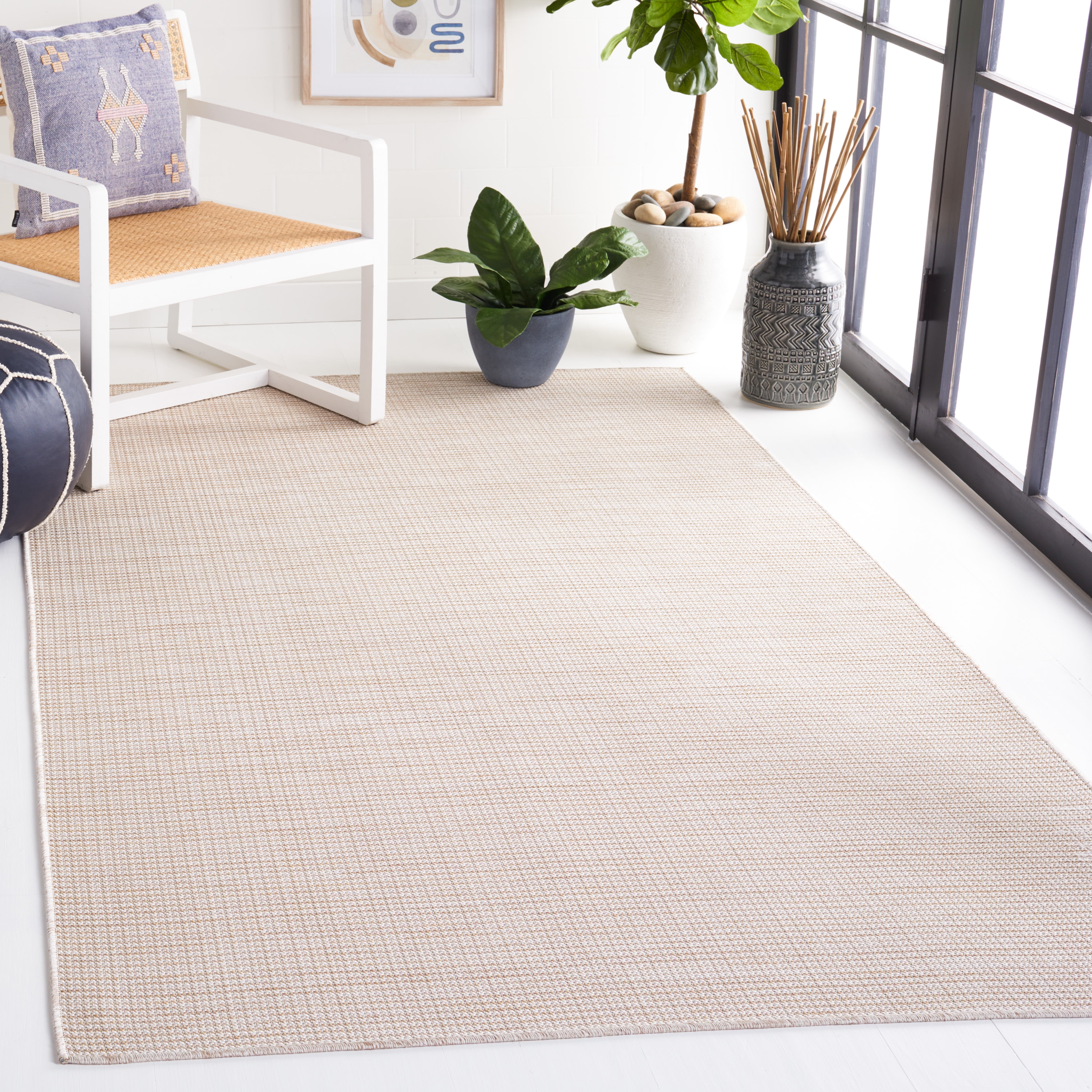 SAFAVIEH Martha Stewart Hampton Solid Indoor/Outdoor Area Rug, Beige, 6'5" x 6'5" Square