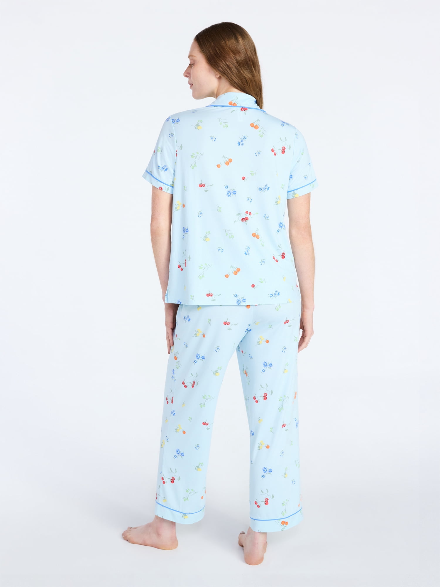Joyspun Women's Dreamy Soft Collection Notch Collar Top and Capri Pants Pajama Set, 2-Piece, Sizes XS-3X