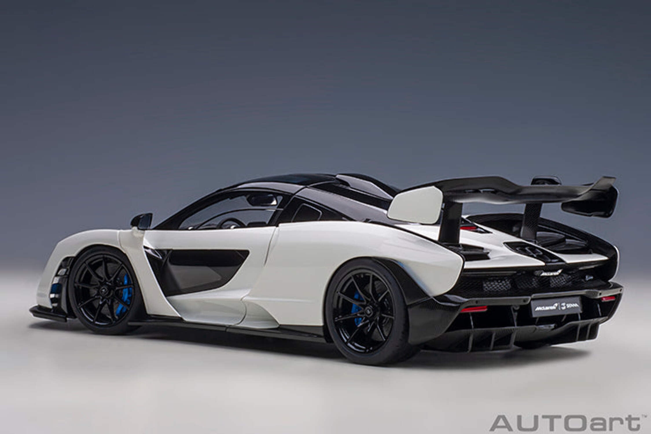 Mclaren Senna Vision Pure White and Black 1/18 Model Car by