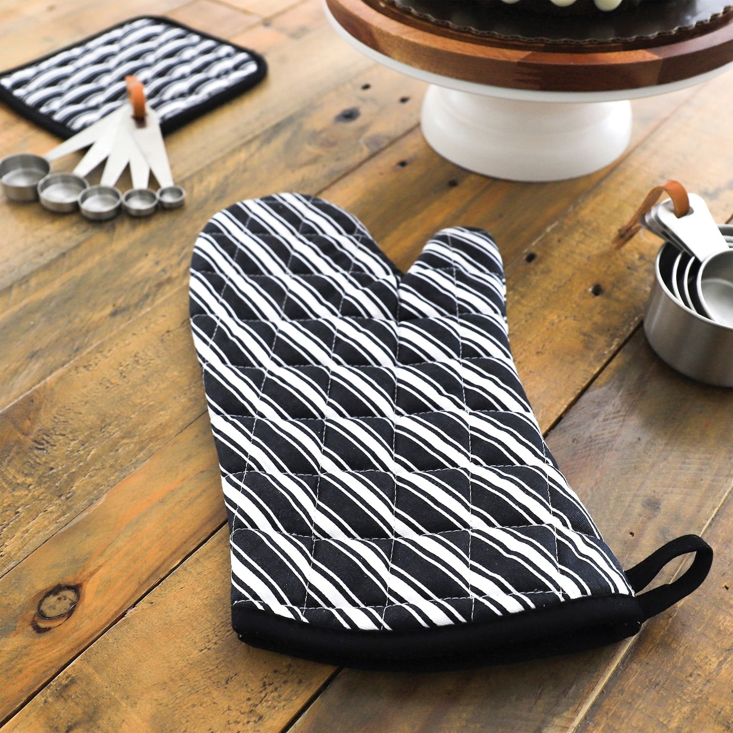 Better Houseware Striped Oven Mitt, Black
