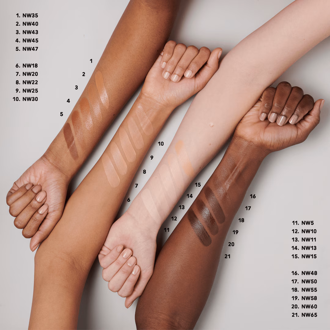 MAC Studio Radiance Serum Powered Foundation NW25