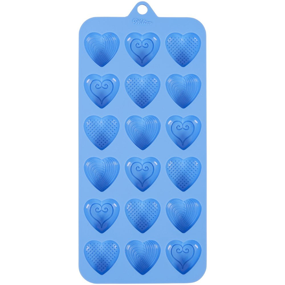 Wilton Easy-Flex Heart-Shaped Silicone Mold, 24-Cavity, Blue, for Ice  Cubes, Gelatin, Baking and Candy, 13 x 10.5 in. (33 x 26.7 cm), Red