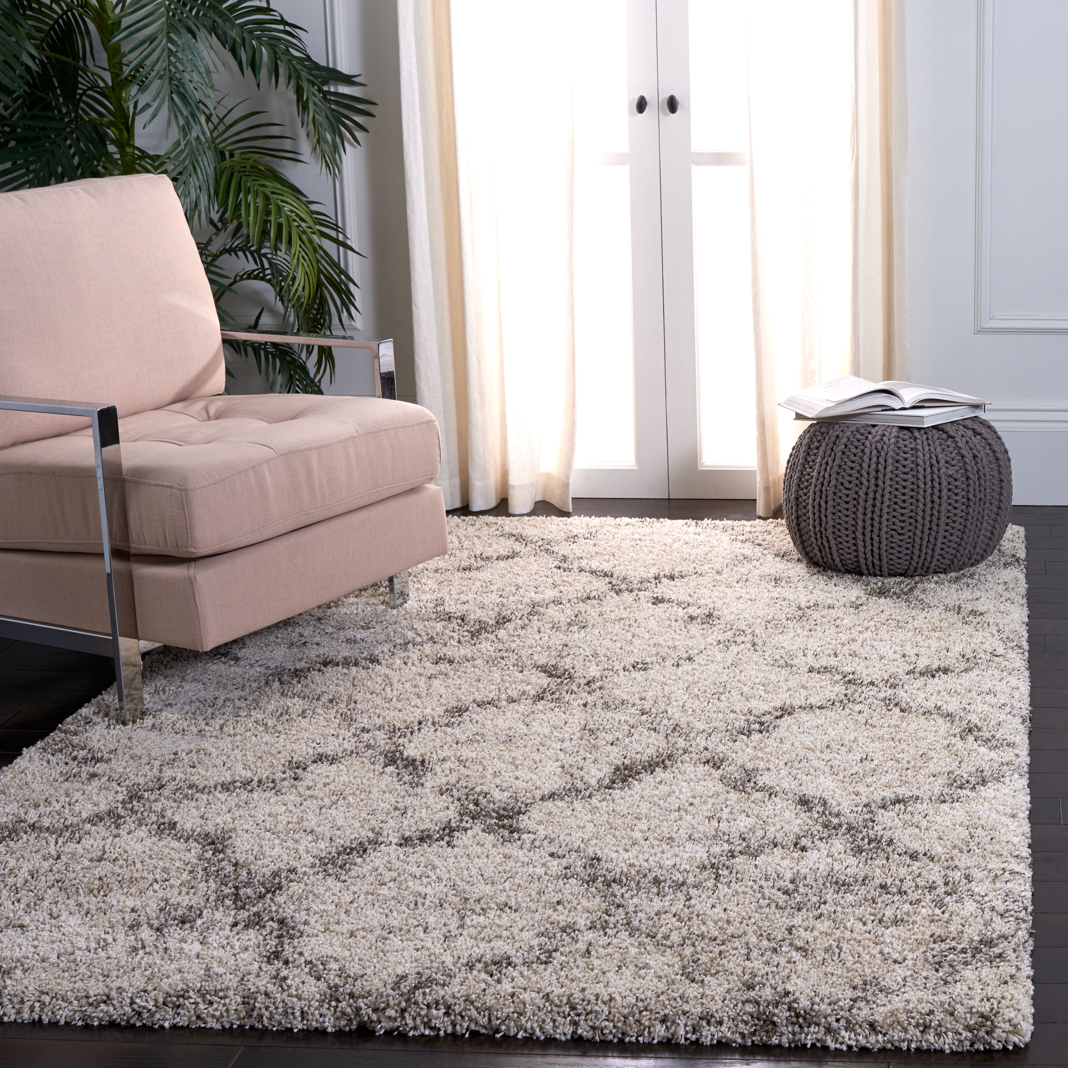SAFAVIEH Hudson Shag Jacqueline Quatrefoil Area Rug, Ivory/Grey, 4' x 6'