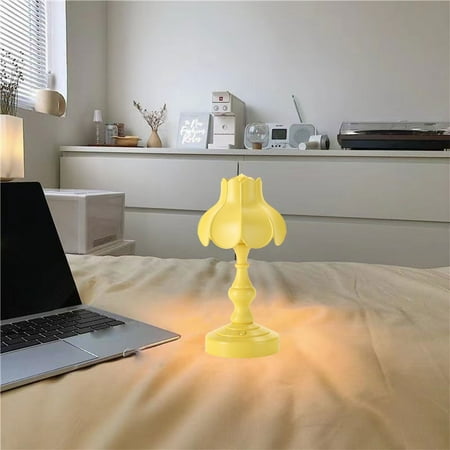 

XEOVHV Trend Retro Night Light Student Dormitory Desktop USB Desk Lamp Romantic Three-position Dimming