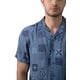 thumbnail image 5 of CAMISA COMFORT FIT CON ESTAMPADO ABSTRACTO DE CUELLO SPORT, 5 of 5