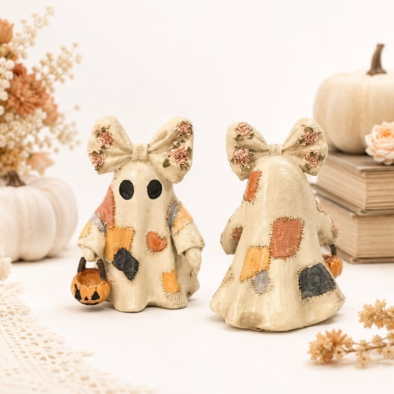 Vintage Patchwork Ghost Halloween Decoration, Rustic Fabric Ghost with Warm LED Lights, Halloween Ghost with Pumpkin Lantern Tabletop Decor for Shelf Entryway Seasonal Display (1PCS)