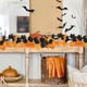 thumbnail image 4 of Enredaderas Artificiales de Hojas de Arce Negras para Halloween | 2 Unidades de 175 Cm | Decoración de Halloween | Material Plástico | Ambiente Misterioso y Festivo, 4 of 6