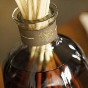 Dr. Vranjes Oud Nobile Fragrance Diffuser 500 mililiter - Woody Scent