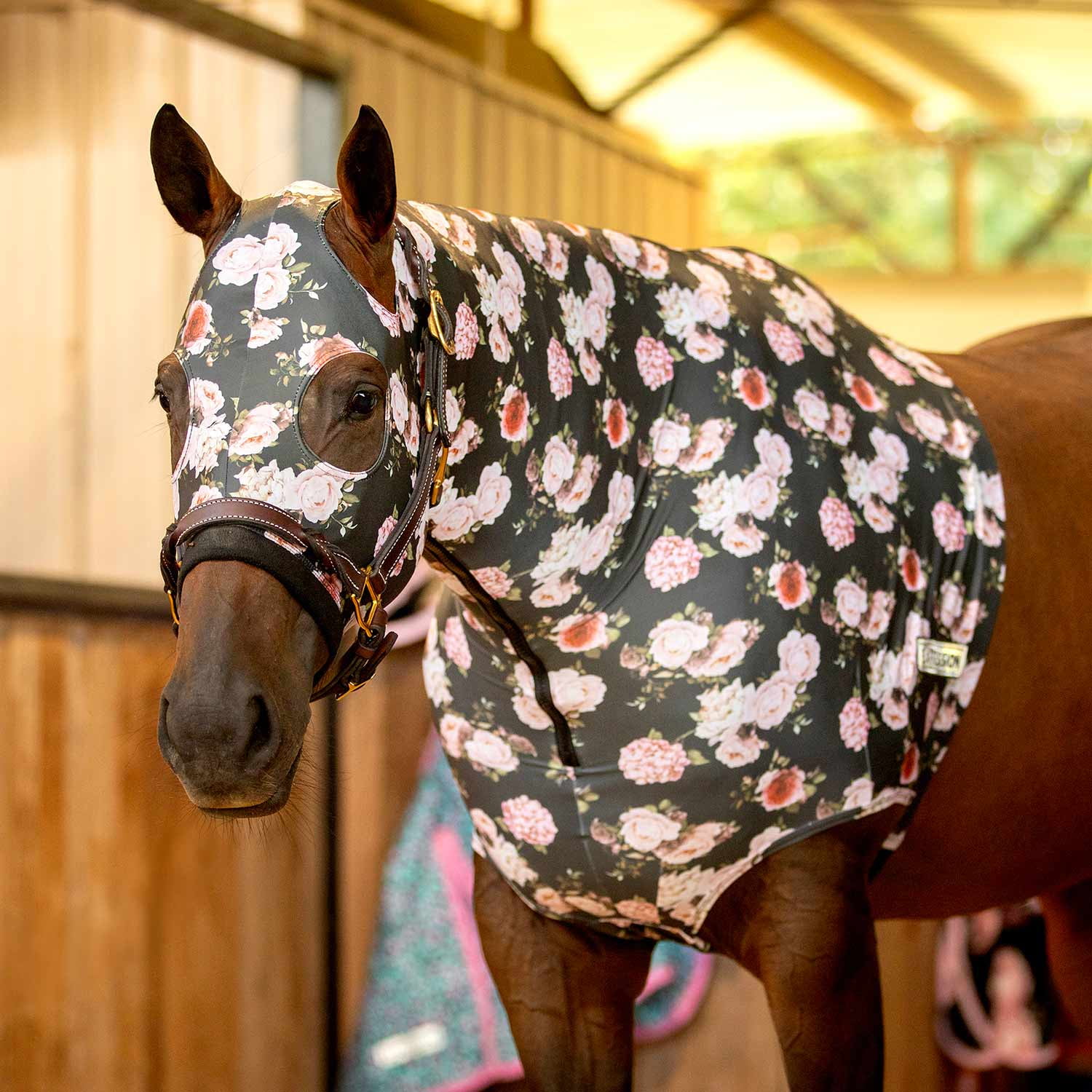 Jeffers Oversize Stretch Lycra Horse Hood – Mane Cover, Rose Garden