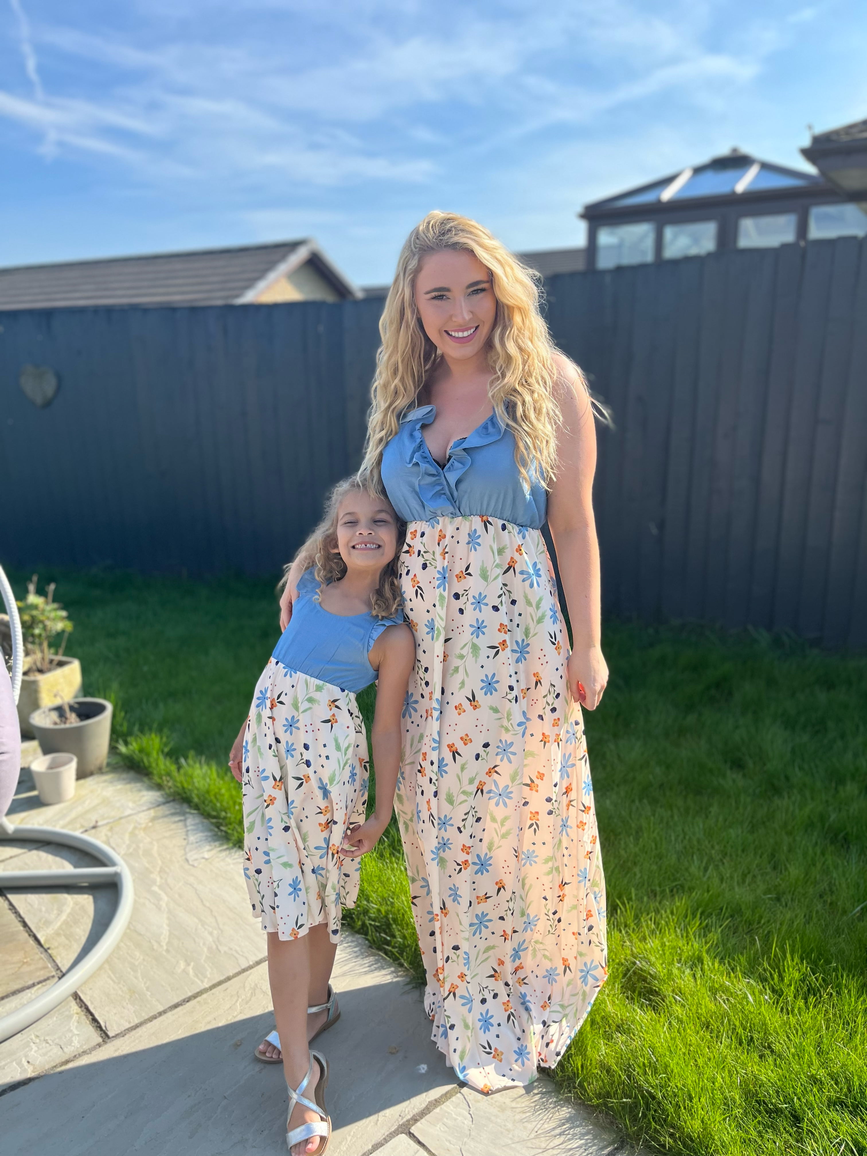 Mommy and Me Rainbow Striped Print Dress Family Matching Sleeveless Flare Dress Summer Midi Dress 