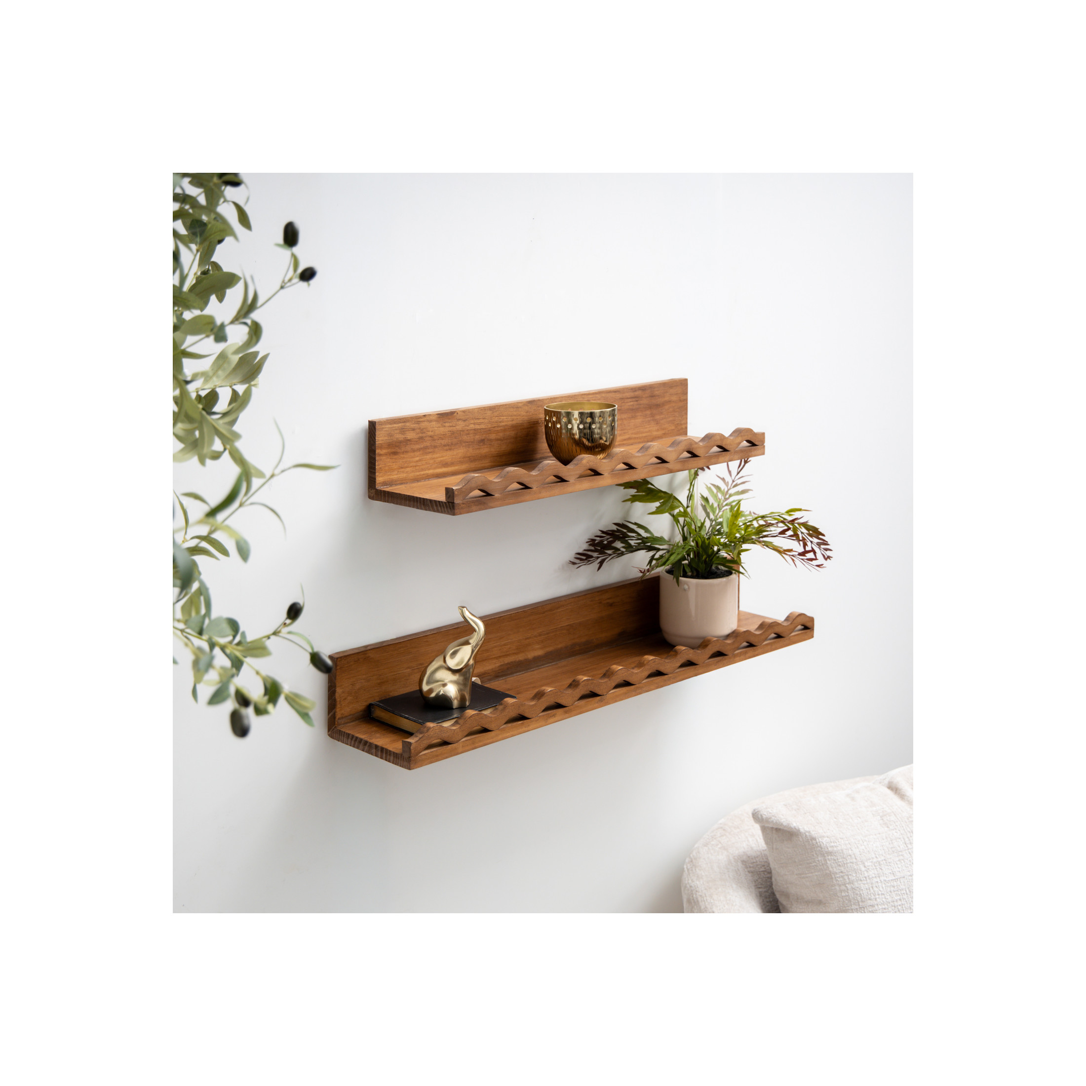 DecMode 31", 24"W Handmade Wavy 1-Tier Brown Wall Shelf (2 Count)