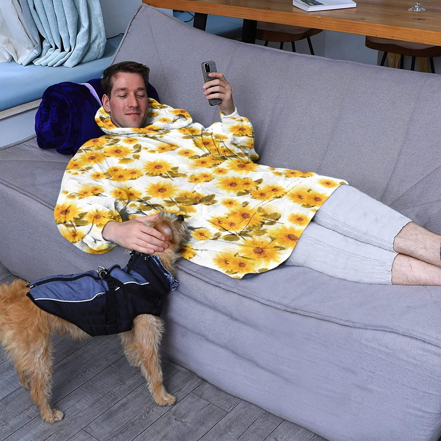 White Yellow Sunflower Pattern Wearable Oversized Blanket,Wearable Blanket Hoodie for Adults,Cozy Hooded Blankets with Super Pockets,Super Warm Fuzzy Pullover for Women & Men