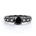 thumbnail image 1 of JeenMata Anillo de Compromiso con Filigrana Art Déco Milgrain de Diamante Negro Redondo de 1,75 Quilates y Moissanita Creado en Laboratorio para Mujer en Baño de Oro Negro de 18 K sobre Plata, 1 of 6