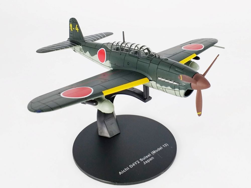 Aichi Yokosuka D4Y Suisei Judy Japanese Dive Bomber 1/72 Scale