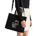 thumbnail image 5 of Bolsa Tote Karl Lagerfeld mediana Macarena Store negro con asa desmontable, 5 of 5