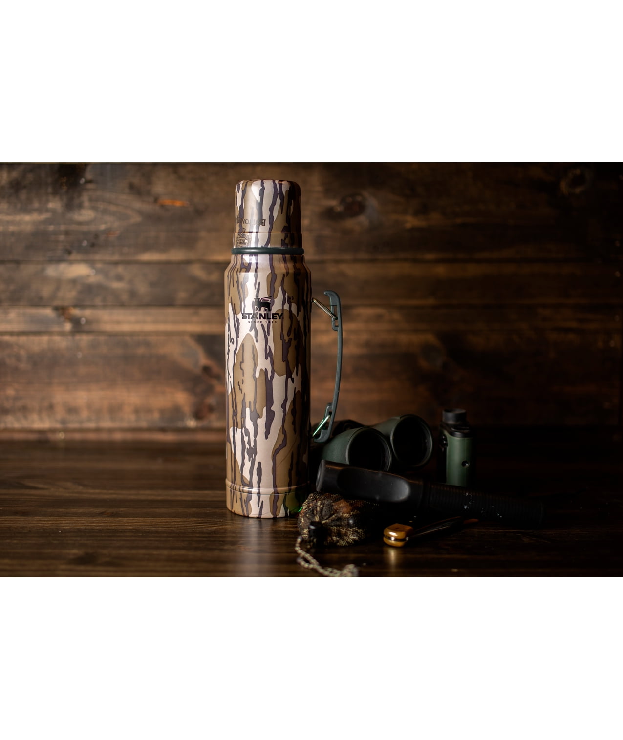 The Legendary Classic Bottle 1,00L Bottomland Mossy Oak