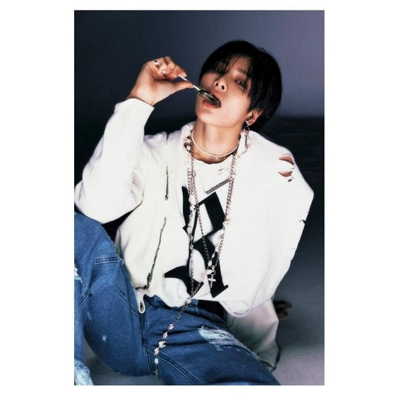 I.n Stray Kids SKZ ROCKSTAR Album Concept Photo Music Poster Korean Idol Grunge Fashion Kpop Photocard Style Print Trendy Kpop Boy Band Wall Art Retro Rockstar Aesthetic