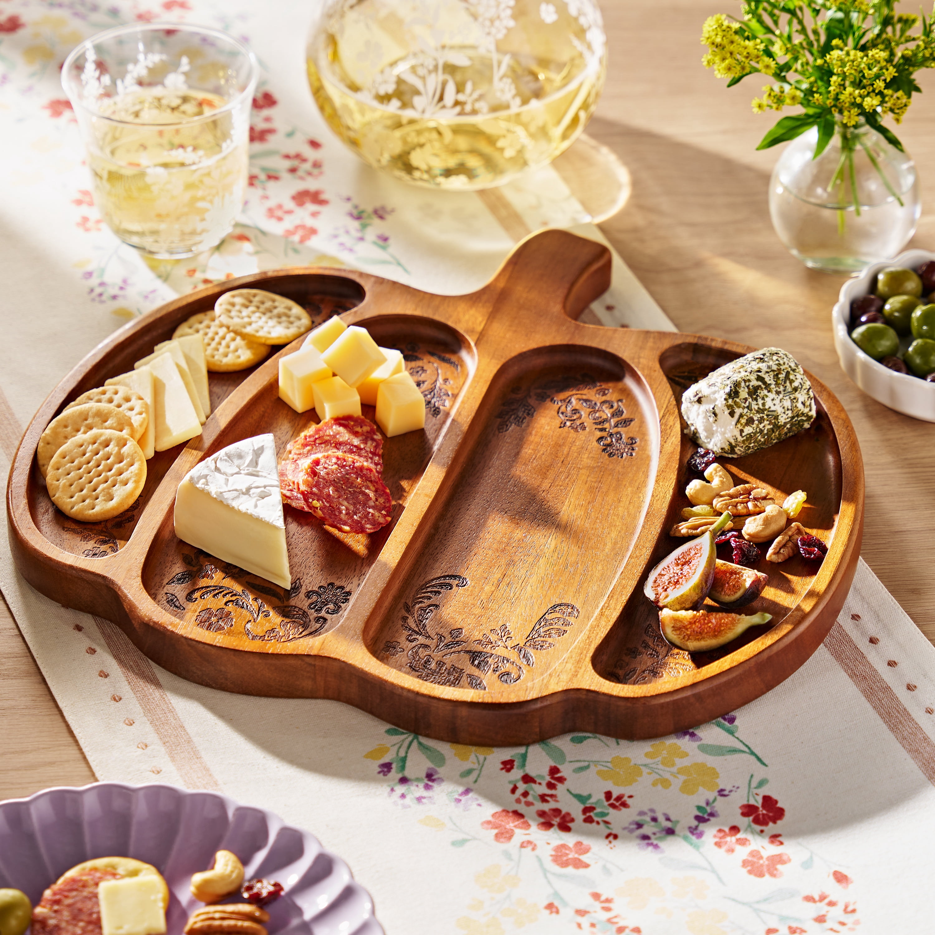 The Pioneer Woman Pumpkin Charcuterie Board, 15