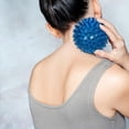 thumbnail image 4 of Pelotas de masaje con púas Pelota de ejercicio Rodillos de masaje con púas Pelota de masaje para manos y pies Azul, 4 of 7