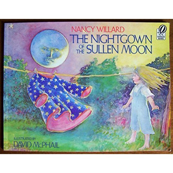 Pre-Owned The Nightgown of the Sullen Moon, 9780152574307, 0152574301, Paperback,