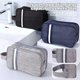thumbnail image 4 of CHAO Bolsa de cosméticos sencilla con separación de humedad y secado rápido, bolsa de almacenamiento de cosméticos liviana para mujeres y niñas, pequeña, negra, 4 of 5