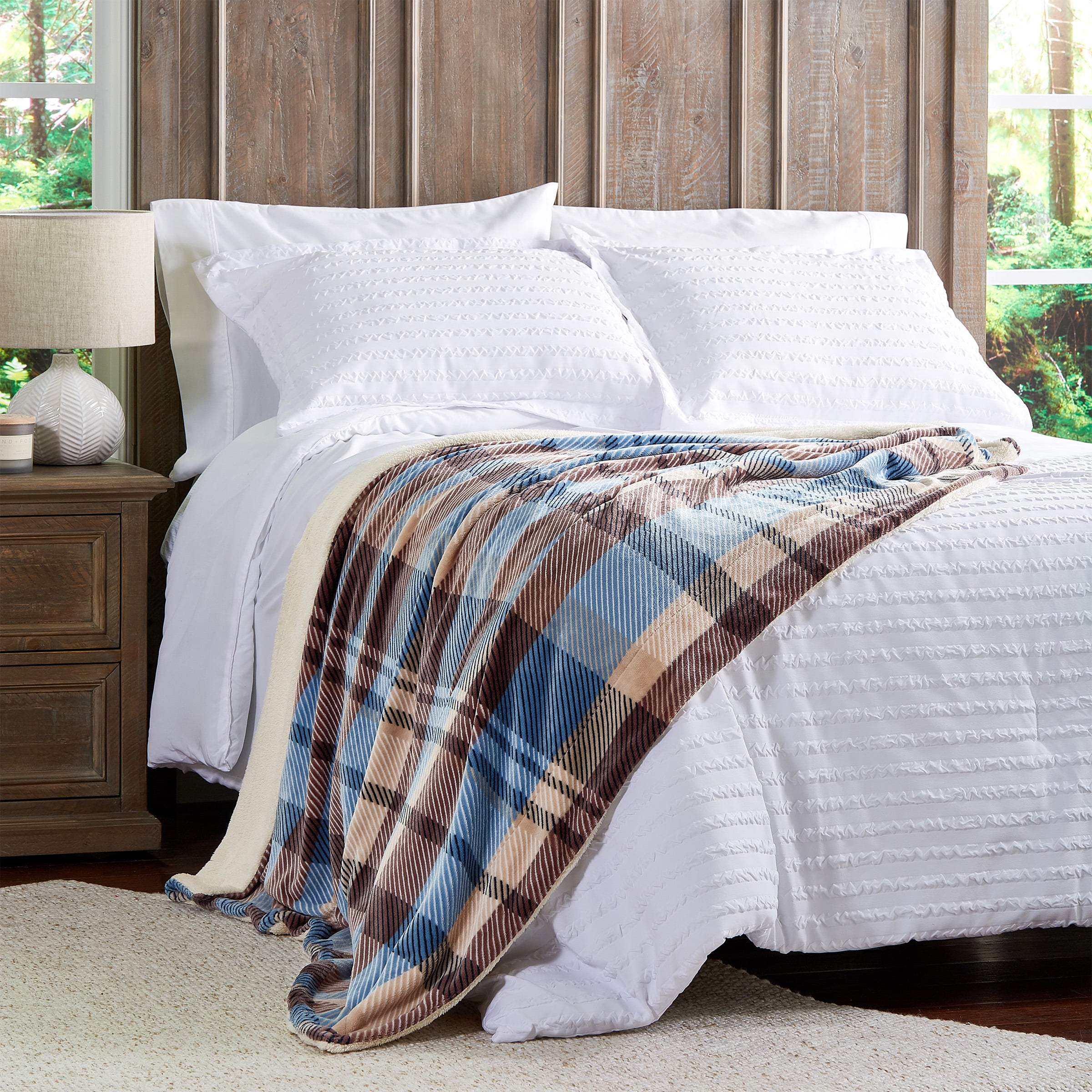Somerset Home 70"x60" Poly Fleece Sherpa Blanket - Oversized Plush Woven Polyester Soft Throw Blanket for Couch, Bed and Sofa (Blue/Brown)