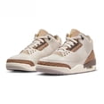 thumbnail image 2 of 3 Retro Palomino Craft Ivory Muslin Cardinal Red Zapatillas deportivas para exteriores para hombres y mujeres Baloncesto, 2 of 4