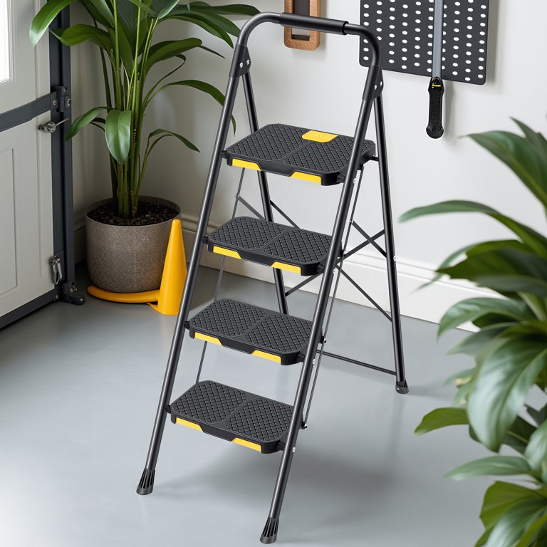 KINGRACK, Step Ladder, 4 Step Folding, Black, 800 lbs Capacity
