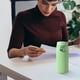 thumbnail image 4 of Vaso de agua portátil y moderno de acero inoxidable para hombres y mujeres con asa y tapa de rebote, taza aislante de 320 ml., 4 of 6