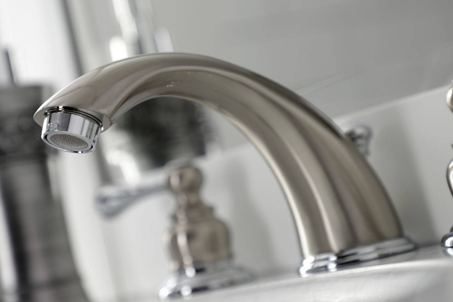 Kingston Brass KB3977BL 8 in. Widespread Bathroom Faucet, Brushed Nickel/Polished Chrome
