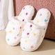 thumbnail image 1 of Pantuflas de algodón cálidas para el hogar con piso de madera y lazo para mujer Baotou de invierno para niña, 1 of 6