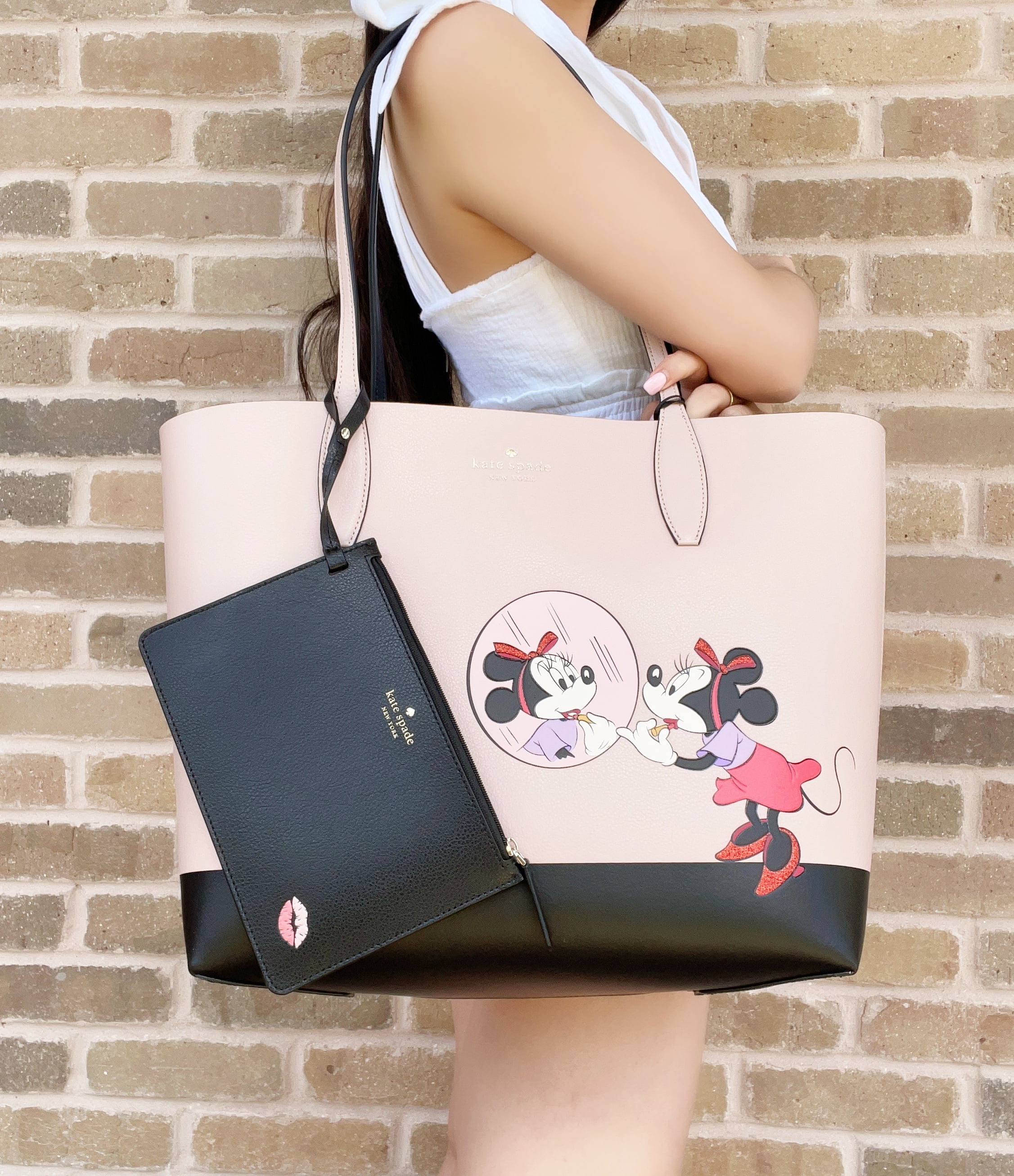 Buy Disney x Kate Spade Minnie Mouse Large Leather Reversible Tote Zip  Pouch Online at Lowest Price in Ubuy France. 336852857